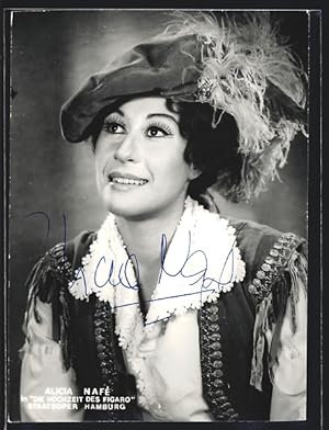Bild des Verkufers fr Ansichtskarte Opernsngerin Alicia Naf in Die Hochzeit des Figaro, mit original Autograph zum Verkauf von Bartko-Reher
