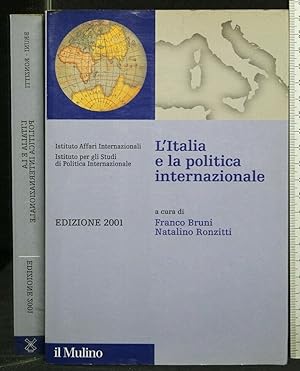 Image du vendeur pour L'ITALIA E LA POLITICA INTERNAZIONALE mis en vente par Cartarum
