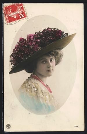 Bild des Verkufers fr Foto-Ansichtskarte NPG Nr. 1606: Neue Photographische Gesellschaft: Junge Frau mit Blumenhut zum Verkauf von Bartko-Reher