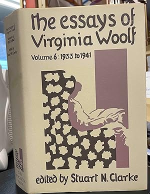 Bild des Verkufers fr The Essays of Virginia Woolf, Vol. 6: 1933 to 1941 zum Verkauf von Holybourne Rare Books ABA ILAB