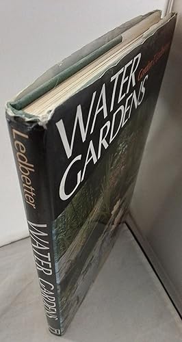 Imagen del vendedor de Water Gardens. a la venta por Addyman Books