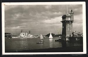 Seller image for Ansichtskarte Kiel, Schiff der Kriegsmarine am Signalturm for sale by Bartko-Reher