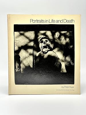 Immagine del venditore per Portraits in Life and Death venduto da Riverrun Books & Manuscripts, ABAA