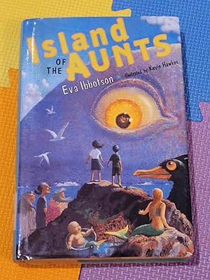 Imagen del vendedor de Island of the Aunts a la venta por Earthlight Books