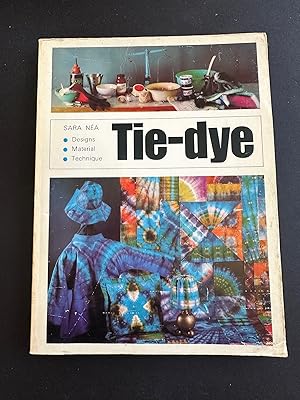 Immagine del venditore per Tie-dye venduto da Dara's Library