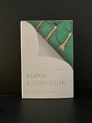 Immagine del venditore per Kudos: A Novel (Outline Trilogy, 3) venduto da Montecito Rare Books