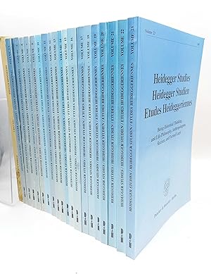 Bild des Verkufers fr Heidegger Studies / Heidegger Studien / Etudes Heideggeriennes: Volume 2 (1986) bis Volume 23 (2007). 20 Bnde zum Verkauf von Antiquariat Smock