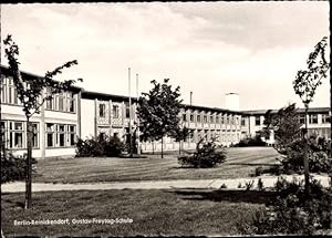 Bild des Verkufers fr Ansichtskarte / Postkarte Berlin Reinickendorf, Gustav-Freytag-Schule zum Verkauf von akpool GmbH