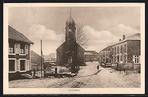 Carte postale Luvigny, vue de la rue avec l'Église