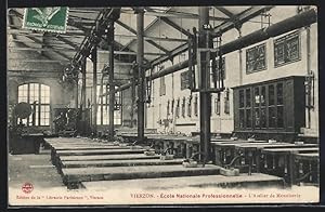 Carte postale Vierzon, Ecole Nationale Professionnelle, L`Atelier de Menuiserie