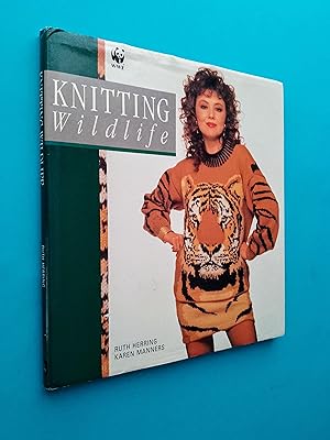 Immagine del venditore per Knitting Wildlife venduto da Books & Bobs