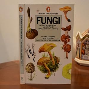 Seller image for Fungi of Northern Europe: Larger Fungi (excluding Gill-Fungi) Volume 1 [Penguin Nature Guides] for sale by M&K Reeders