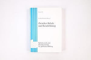 Bild des Verkufers fr ZWISCHEN SCHULE UND BERUFSBILDUNG. zum Verkauf von HPI, Inhaber Uwe Hammermller