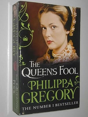 Imagen del vendedor de The Queen's Fool - Plantagenet and Tudor Series #12 a la venta por Manyhills Books