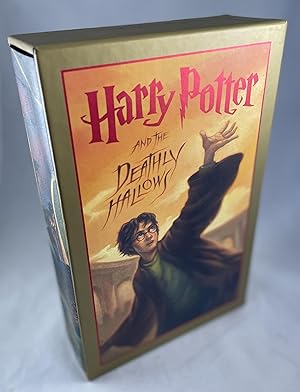 Harry Potter and the Deathly Hallows Slytherin Edition (relie) - Rowling  J.K: 9781526618368 - AbeBooks