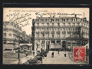 Carte postale Angers, Place du Ralliement, Grand Hotel