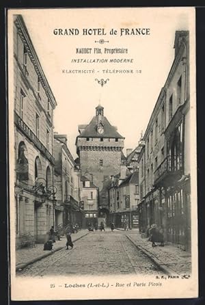 Carte postale Loches, Rue et Porte Picois