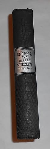 Immagine del venditore per America and Alfred Stieglitz - A Collective Portrait venduto da David Bunnett Books