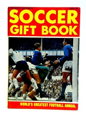 Imagen del vendedor de Soccer Gift Book 1969-70 a la venta por World of Rare Books