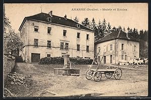 Carte postale Avanne, Mairie et Ecoles