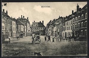 Carte postale Senones, vue de la rue avec attelage à cheval et commercesn, fontaine