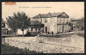 Carte postale Le Caylar, Les Ecoles et la Mairie