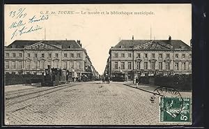 Carte postale Tours, La Musée et la Bibliothque municipale