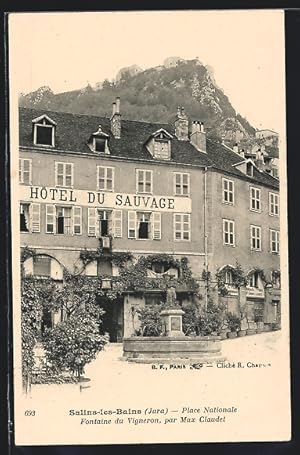 Carte postale Salins-les-Bains, Place Nationale, Fontaine du Vigneron