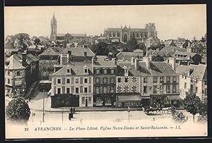 Carte postale Avranches, La Place Littrè, Eglise Notre-Dame et Saint-Saturnin