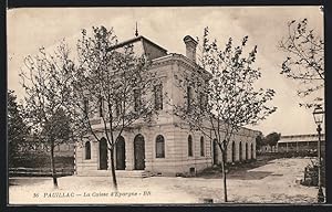 Carte postale Pauillac, La Caisse d`Epargne