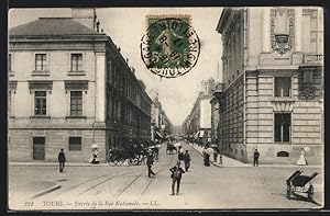 Carte postale Tours, Entrèe de la Rue Nationale