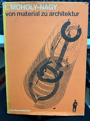 Bild des Verkufers fr Von Material zu Architektur Faksimile der 1929 erschienenen Erstausgabe --- 1929 formulierte Lszl Moholy-Nagy die Grundzge seines Lehrprogramms. Das Buch enthlt einen Auszug der Vorkursarbeiten des Bauhauses, wie sie sich von Tag zu Tag zur Praxis hin entwickeln. Sein Erziehungsprinzip Jedermann ist begabt strebt nach engster Verbindung zwischen Kunst, Wissenschaft und Technik. Der Vorkurs diente der Schulung feinerer Sinneswahrnehmung, beginnend mit Tastbungen. Entsprechend gliedert sich das Buch in die vier Kapitel Erziehungsfragen   Das Material   Das Volumen (Plastik/Skulptur)   Der Raum (Architektur). zum Verkauf von bookmarathon