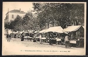 Carte postale Villefranche, Un coin du Marché