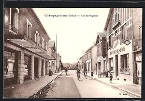 Carte postale Champagne-sur-Seine, Rue de Segogne, vue de la rue