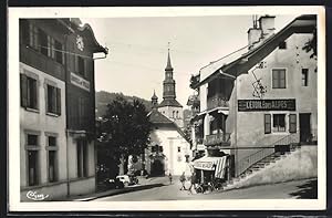 Carte postale Saint-Gervais-les-Bains, la mairie et l'église