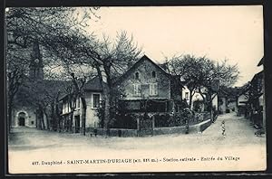 Carte postale Saint-Martin-d`Uriage, Entrée du Village, vue de la rue