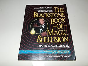 Immagine del venditore per The Blackstone Book of Magic and Illusion venduto da Paradise Found Books