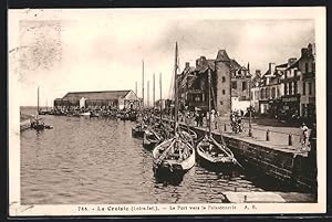 Carte postale Le Croisic, Le Port vers la Poissonnerie