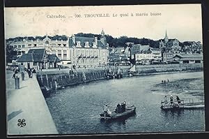 Carte postale Trouville, Le quai à marée basse