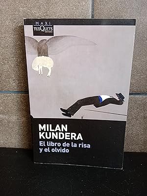 Imagen del vendedor de El libro de la risa y el olvido: 8 (MAXI). Milan Kundera. a la venta por Lauso Books