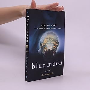 Bild des Verkufers fr Blue Moon zum Verkauf von Bookbot