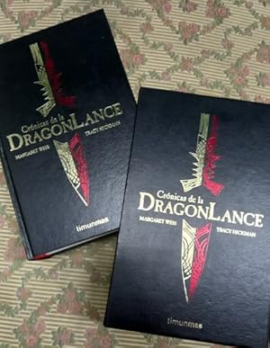 Imagen del vendedor de CRONICAS DE LA DRAGONLANCE. Edicin de lujo. El retorno de los dragones; La tumba de Huma; La reina de la oscuridad. a la venta por Librera DANTE