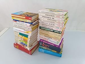 Konvolut 32 Bücher: Verschiedene Kinder-Romane von Enid Blyton