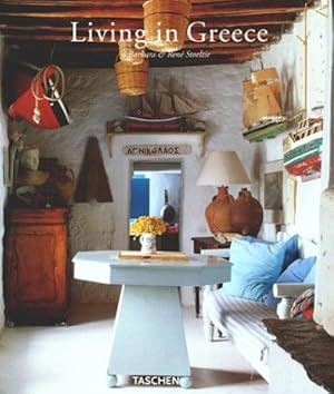 Bild des Verkufers fr Living in Greece zum Verkauf von Studibuch