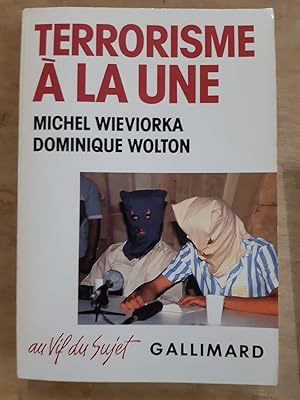 Image du vendeur pour Terrorisme  la une mis en vente par Dmons et Merveilles