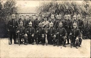 Foto Ansichtskarte / Postkarte Deutsche Soldaten in Uniformen, Gruppenbild, Kaiserzeit, Bajonett