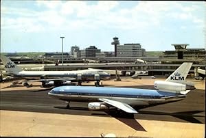 Ansichtskarte / Postkarte Amsterdam Nordholland Niederlande, International Airport Schiphol, Flug...