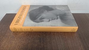 Seller image for Virginia Woolf : Volume One Virginia Stephen 1882-1912 for sale by BoundlessBookstore