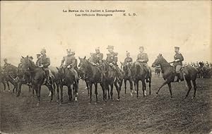 Seller image for Ansichtskarte / Postkarte Paris XVI Passy, The Revue du 14 Juillet a Longchamps, Les Officiers Etrangers for sale by akpool GmbH