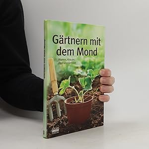 Bild des Verkufers fr Ga?rtnern mit dem Mond zum Verkauf von Bookbot